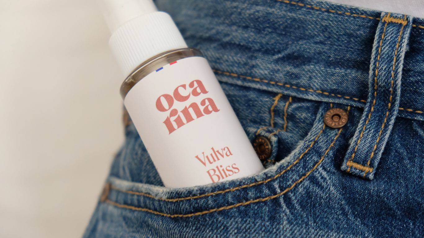 Spray intime apaisant Vulva Bliss – soin naturel pour la grossesse et le post-partum, format 100 ml, Oca Rina.